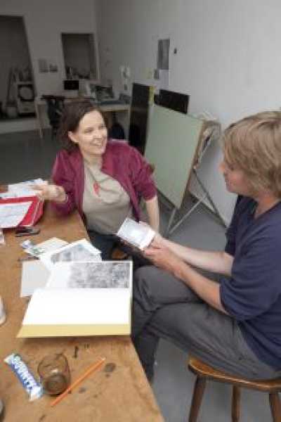 Atelierbezoek Invest Week 2011 foto: Mieke Meesen