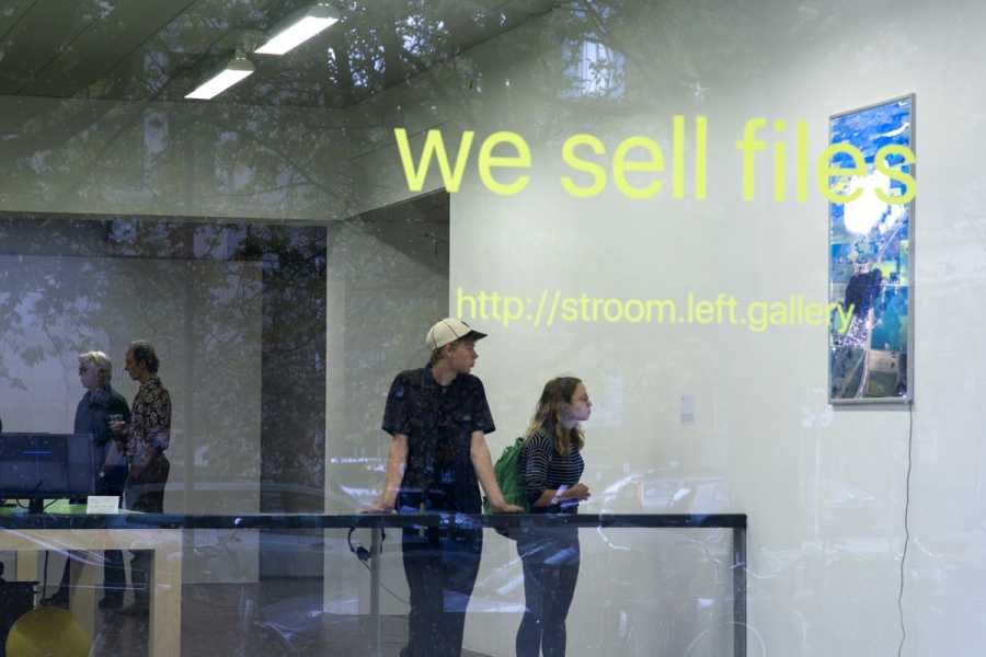 eft gallery: rite of access, installation view Stroom Den Haag, 2019 foto: Naomi Moonlion, courtesy Stroom Den Haag