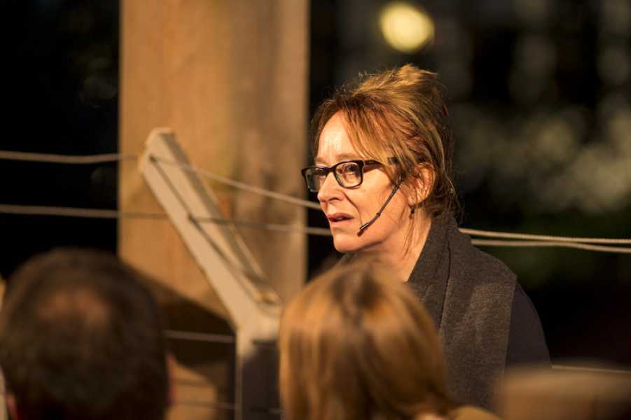 'Hangen & wurgen' op Scaffold tijdens Museumnacht Den Haag foto: © Eric de Vries, courtesy Stroom Den Haag