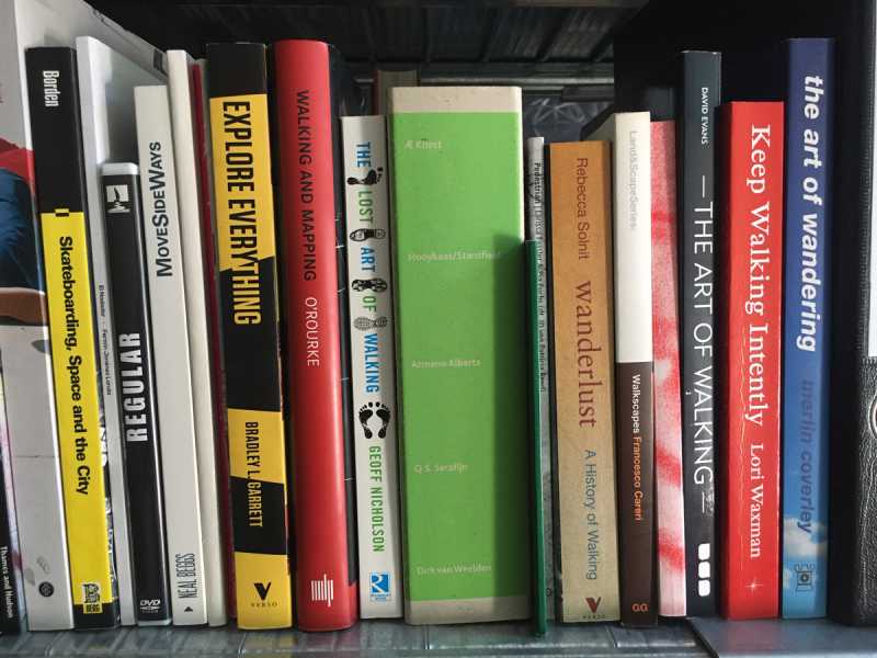 Boeken over wandelen in de Stroom bibliotheek