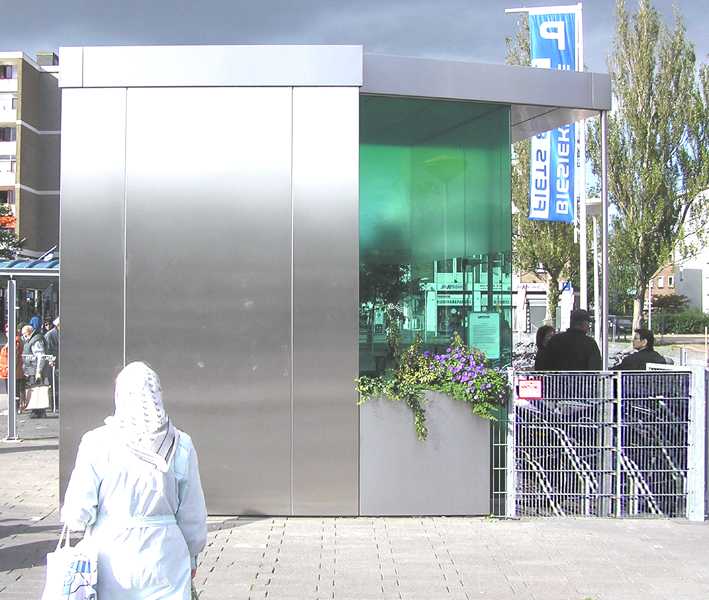 Andrea Blum, Fiets&Stal, 2003 foto: Stroom Den Haag