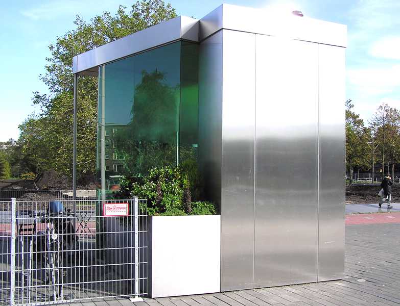 Andrea Blum, Fiets&Stal, 2003 foto: Stroom Den Haag