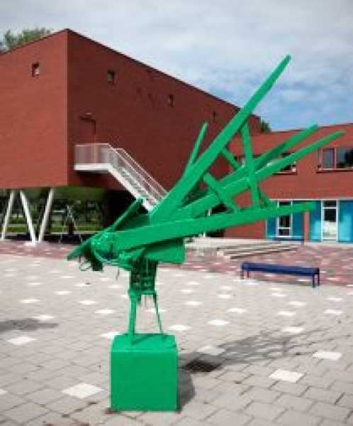 David Bade, 'Fix Adem Vrij' op het schoolplein foto: © Gert Jan van Rooij